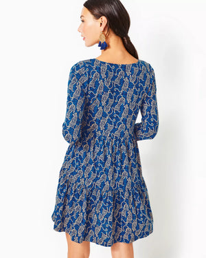 
            
                Load image into Gallery viewer, GEANNA 3/4 SLEEVE DRESS LOW TIDE NAVY EASY TO SPOT
            
        
