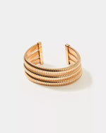 CHEVS KISS CUFF BRACELET GOLD METALLIC